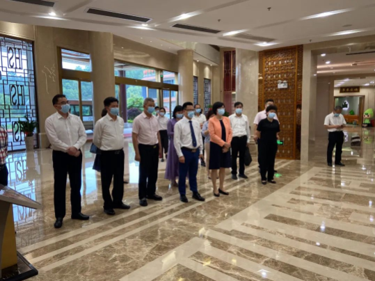 衍生動態(tài)丨省委統(tǒng)戰(zhàn)部副部長、省工商聯(lián)黨組書記陳麗文蒞臨衍生健康醫(yī)藥產(chǎn)業(yè)園調(diào)研參觀